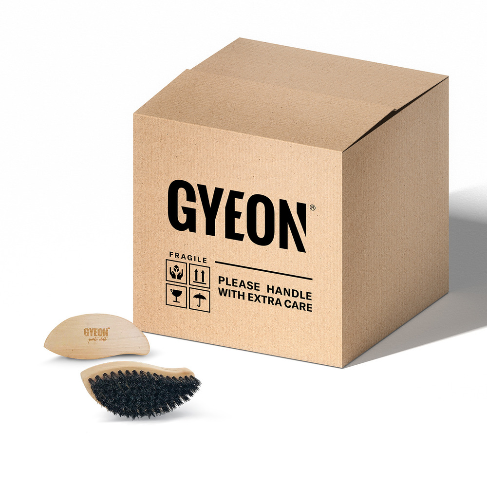 Gyeon Q2M Leather Brush - CASE (24)